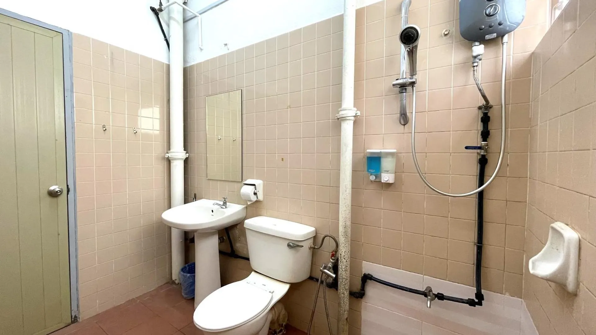 Homestay Oyo Home 90326 Wg Guest House George Town